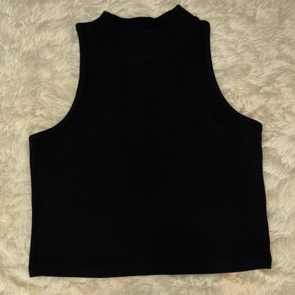 a new day Black Sleeveless Crop Top